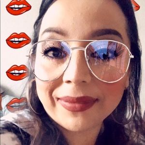 Meet your Posher, Lizeth